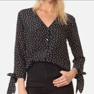 Madewell Women's Silk Wrap‎ Top is Star Scatter Blouse Black V-Neck Size Medium